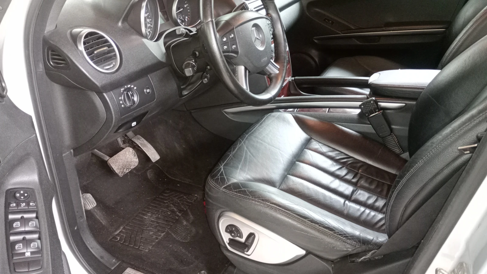 Mercedes-Benz ML 320 CDI, снимка 9 - Автомобили и джипове - 54103166