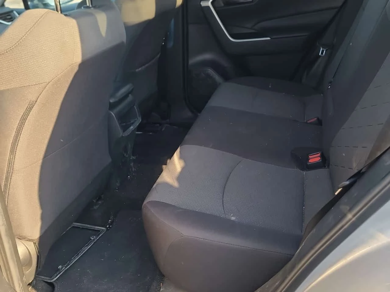 Toyota Rav4 * LE * CARFAX * 2 КЛЮЧА * , снимка 11 - Автомобили и джипове - 54108583