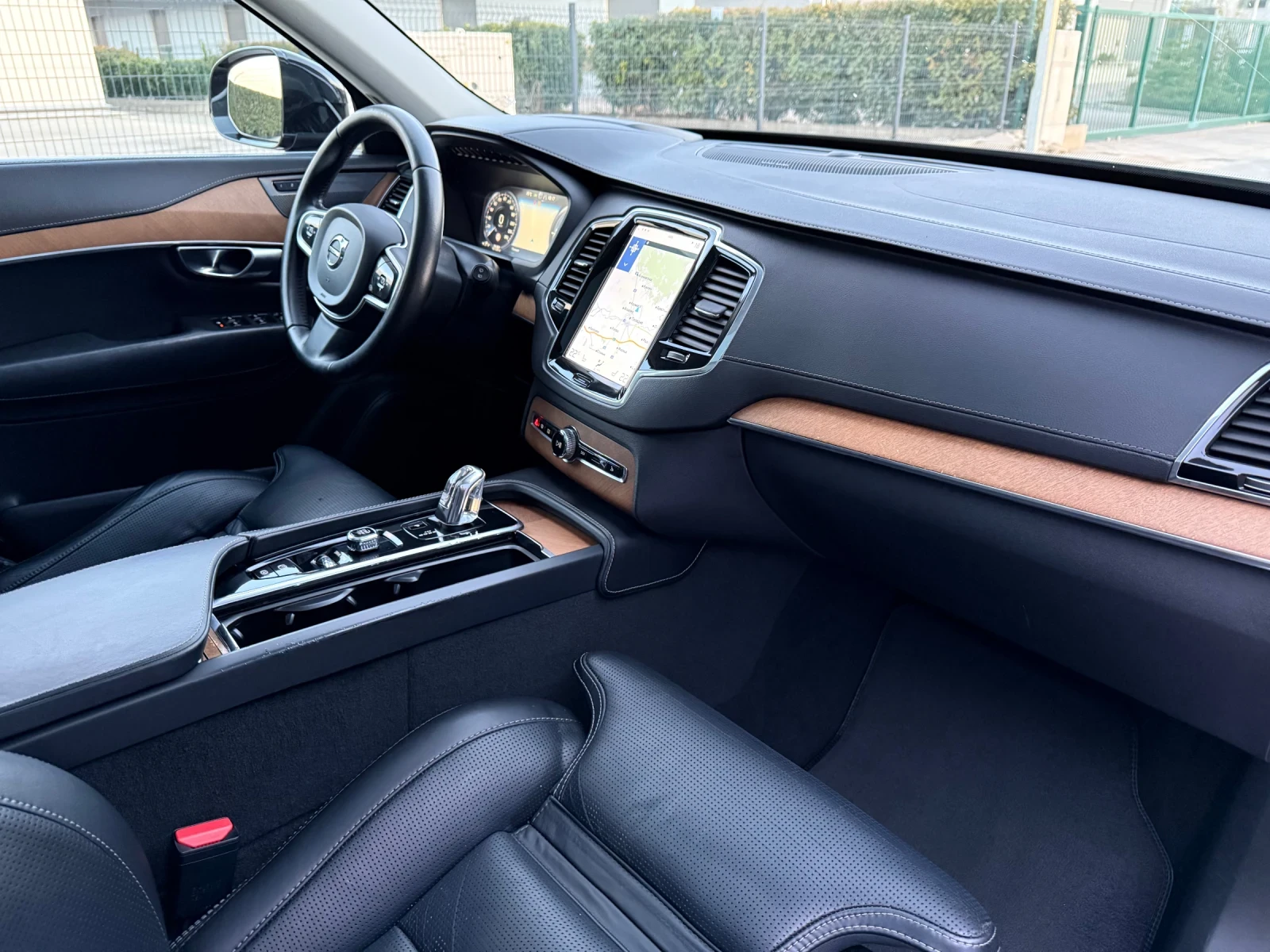 Volvo Xc90 2.0 T8 PLUG-IN HYBRID AWD INSCRIPTION 7МЕСТА 391кс, снимка 9 - Автомобили и джипове - 54215216