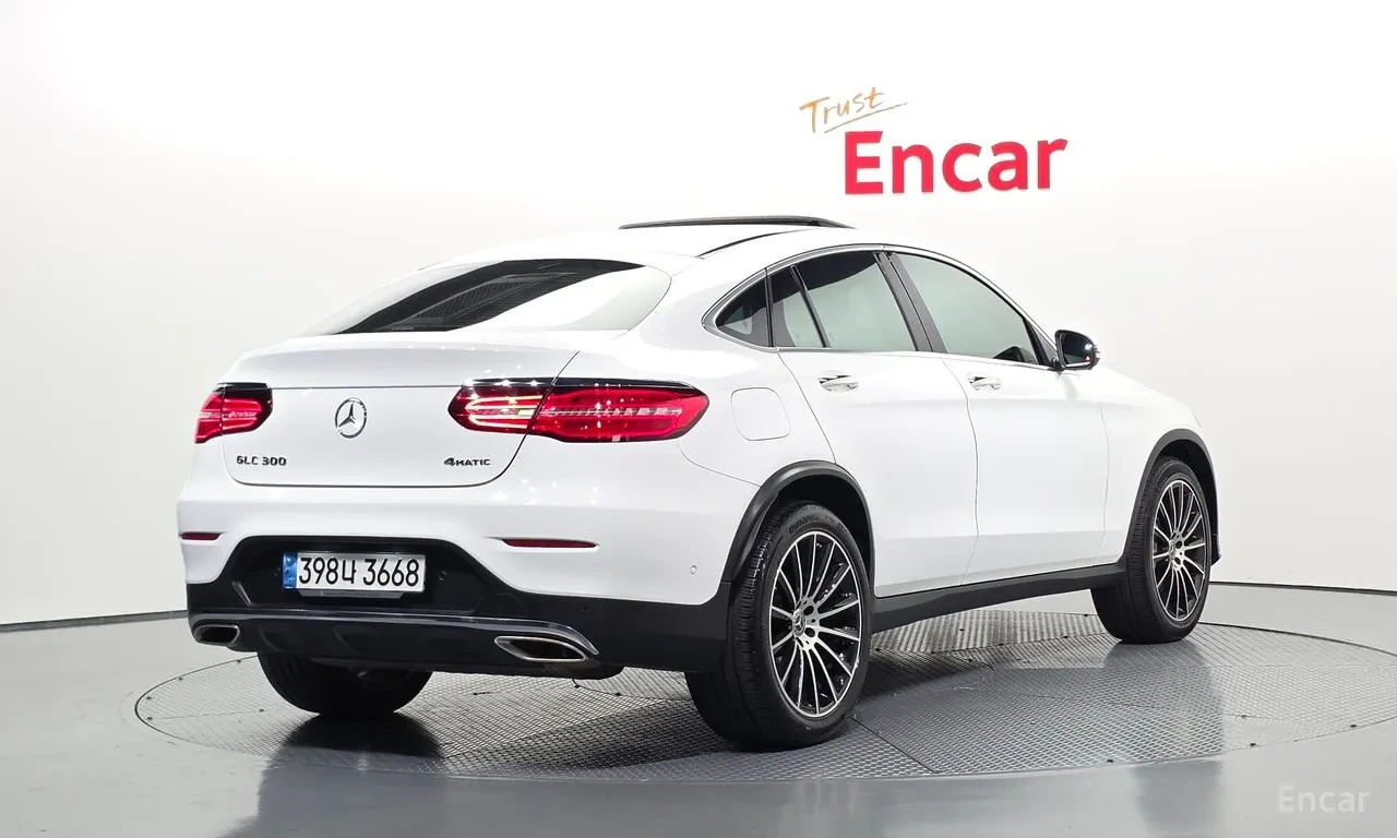 Mercedes-Benz GLC 300 COUPE | BURMESTER | 360 CAMS | PANO, снимка 2 - Автомобили и джипове - 55048182