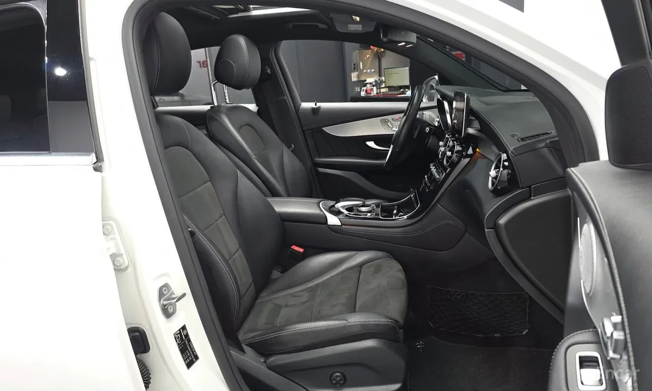 Mercedes-Benz GLC 300 COUPE | BURMESTER | 360 CAMS | PANO, снимка 8 - Автомобили и джипове - 55048182