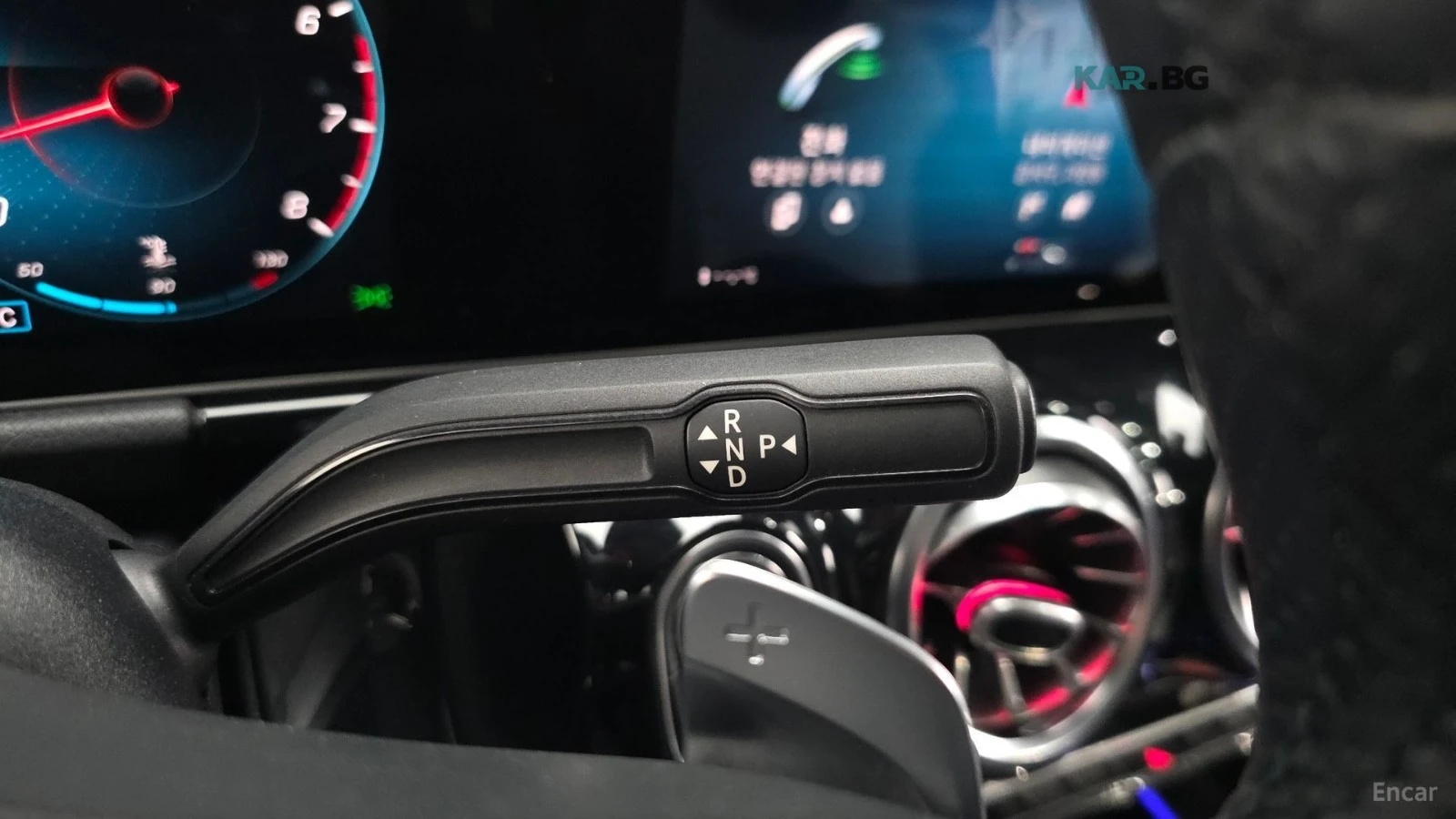 Mercedes-Benz GLA 250 * 4MATIC* AMG* КОЖА* ПОДГРЕВ* ПАНОРАМА* 360* , снимка 9 - Автомобили и джипове - 55276812