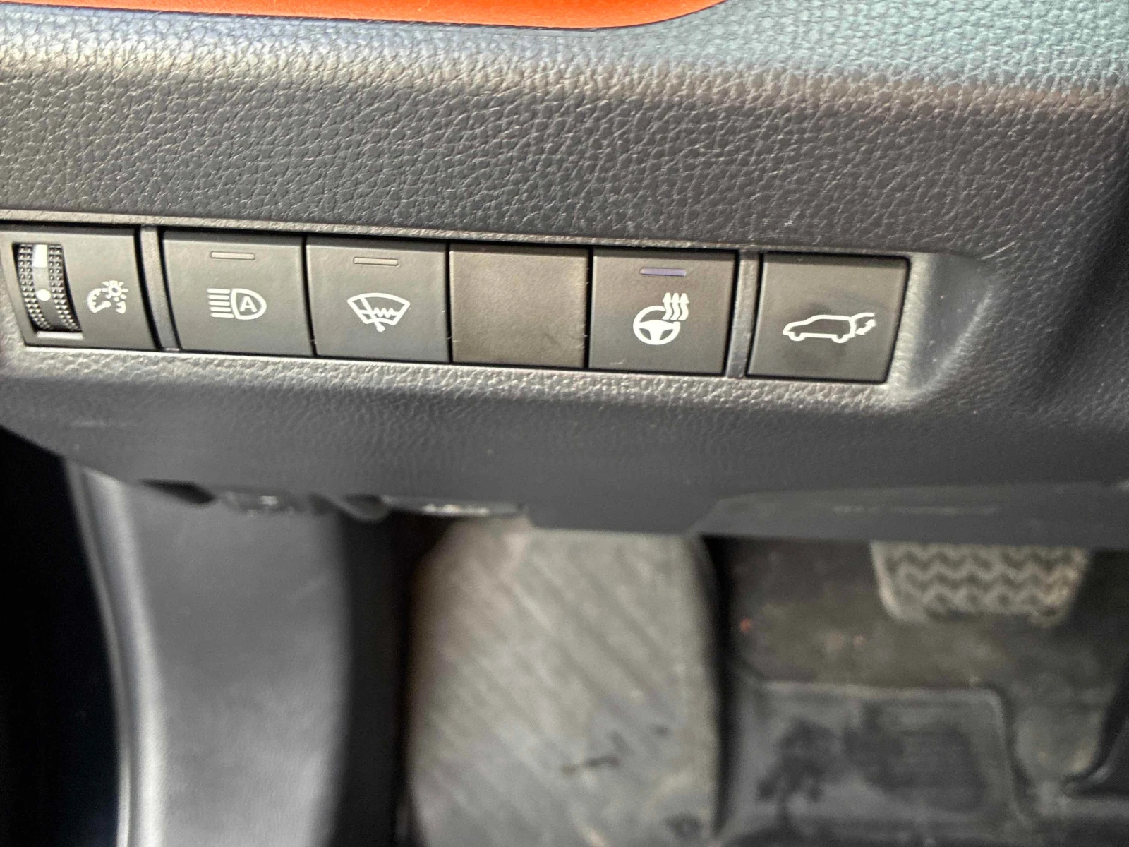 Toyota Rav4 * Trail * АВТОКРЕДИТ БЕЗ ПЪРВОНАЧАЛНА ВНОСКА* , снимка 16 - Автомобили и джипове - 55840115