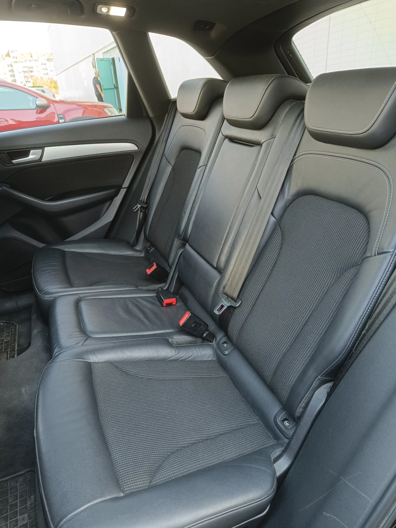 Audi Q5 3, 0 TDI 3xSline, снимка 9 - Автомобили и джипове - 56152649
