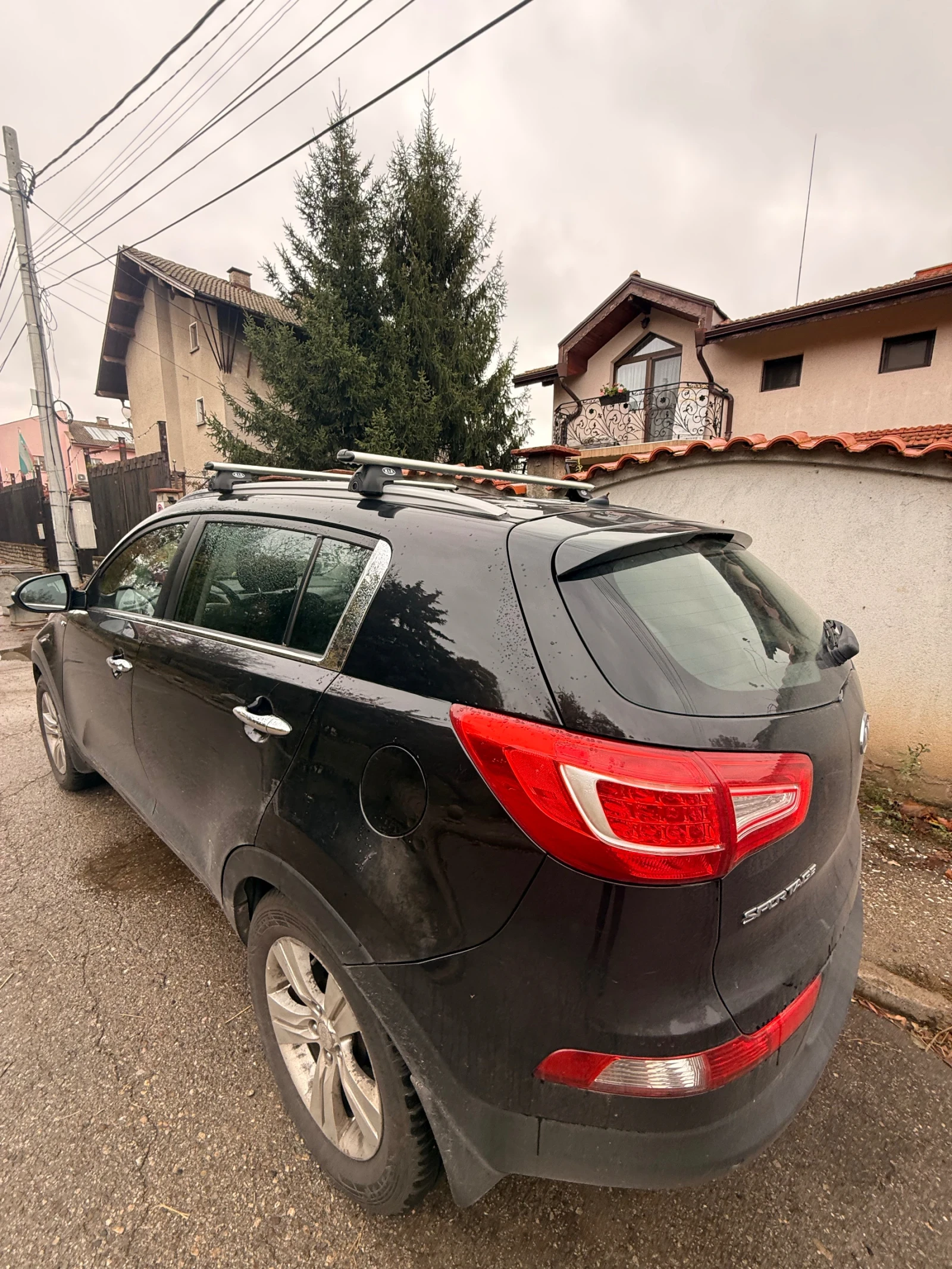 Kia Sportage 2.0, снимка 4 - Автомобили и джипове - 56745618