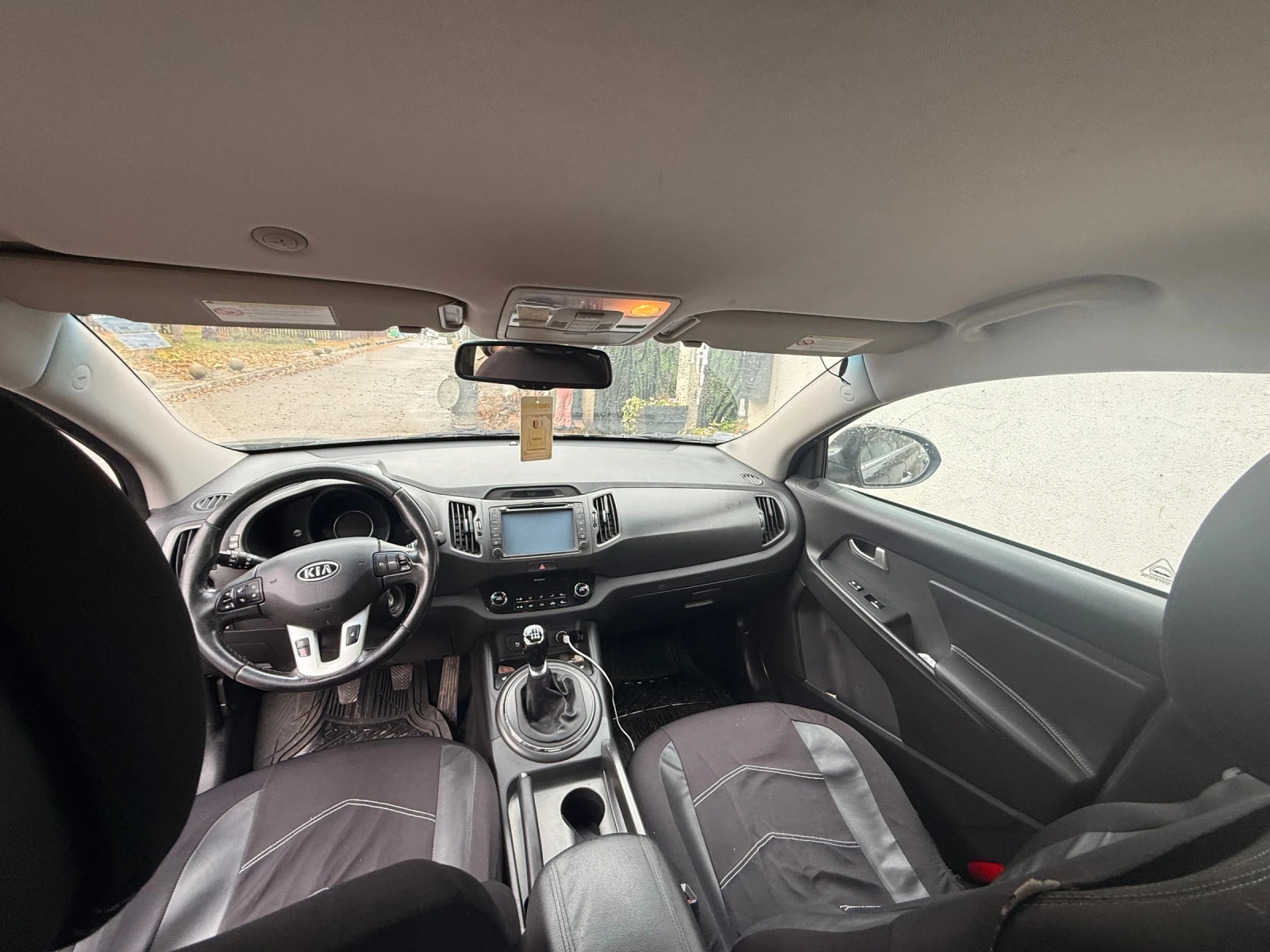 Kia Sportage 2.0, снимка 6 - Автомобили и джипове - 56745618