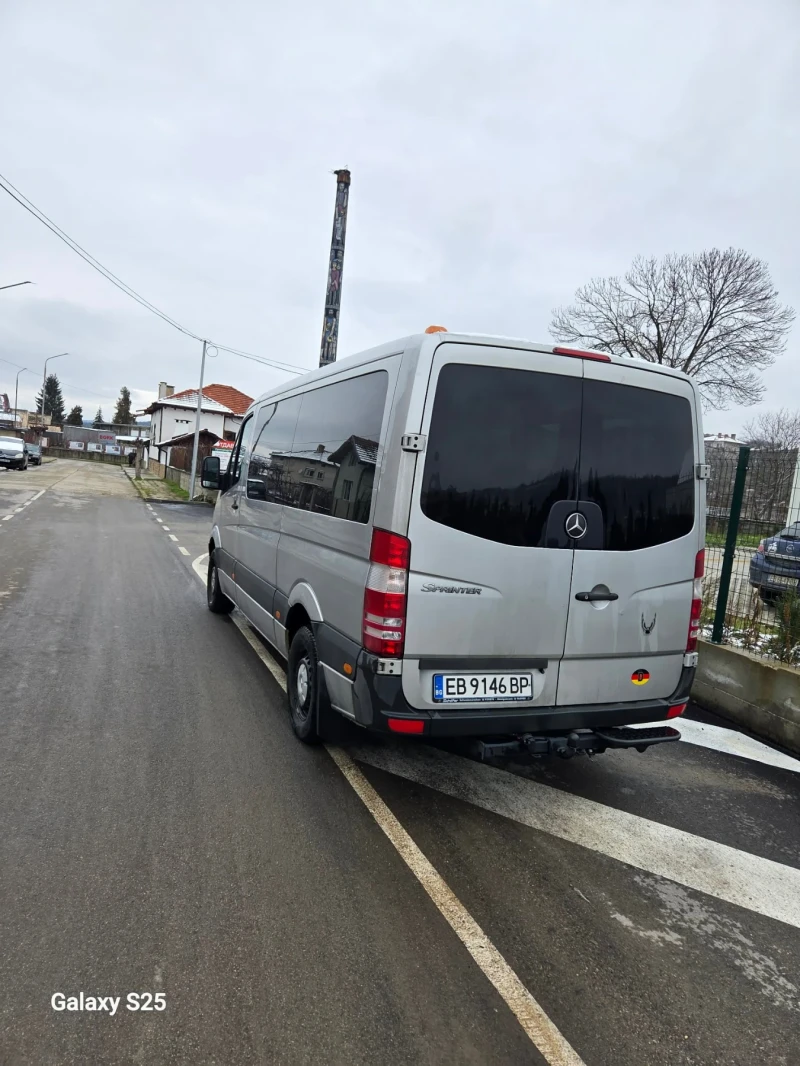 Mercedes-Benz Sprinter 215 CDI 9 Местен FULL екстри, снимка 4 - Бусове и автобуси - 53432558