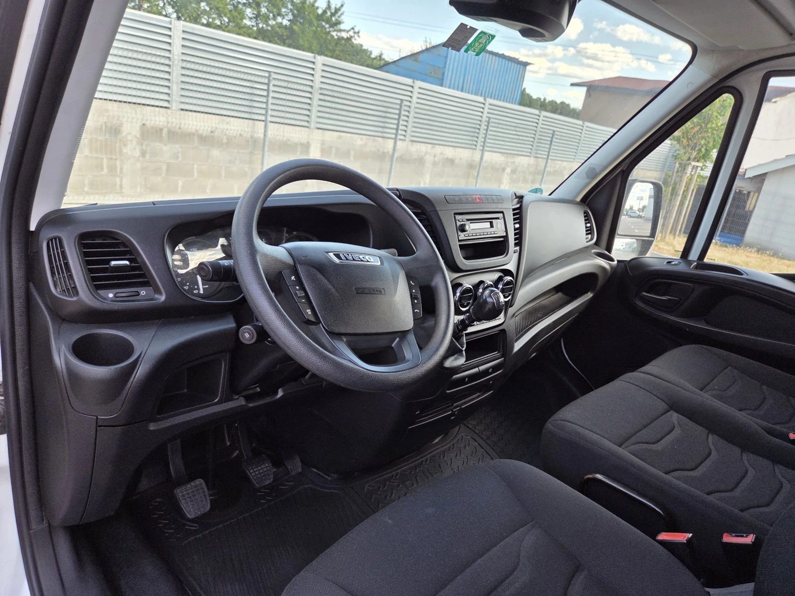 Iveco 35c17 Daily 35c17 3.0D/170hp| Отлично състояние | 6 мест - изображение 9