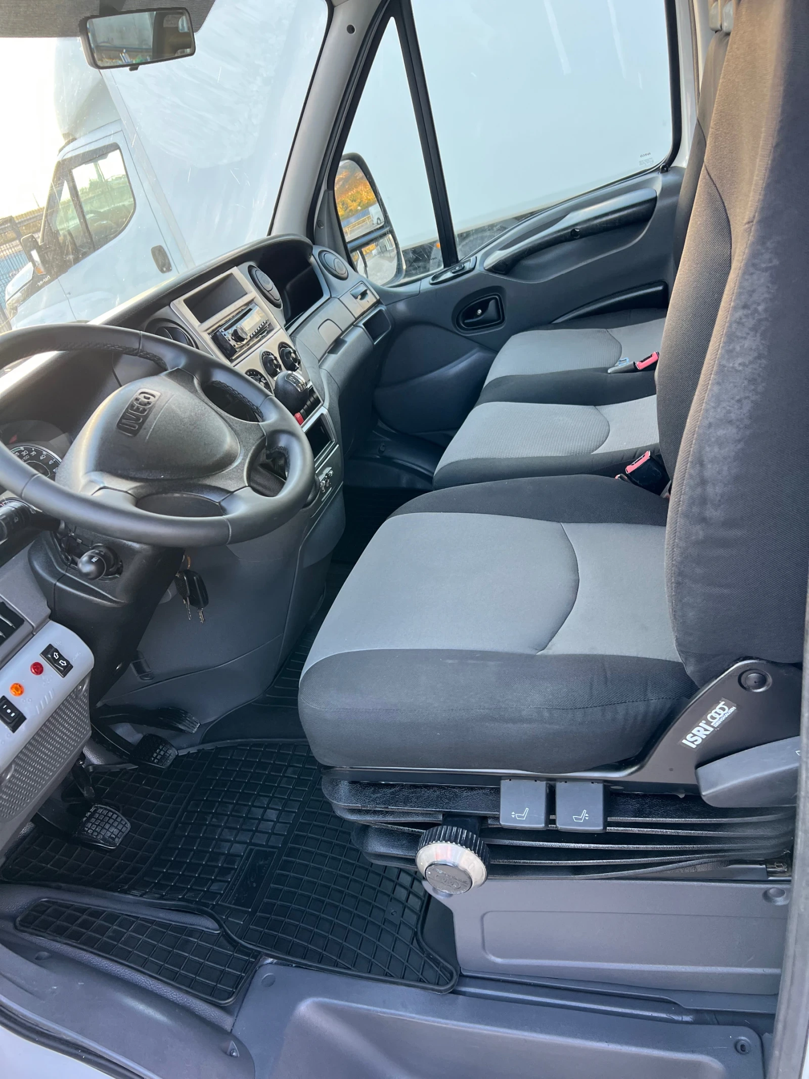 Iveco 35c15 3.0 HPI-N1-КЛИМАТИК., снимка 12 - Бусове и автобуси - 56317532