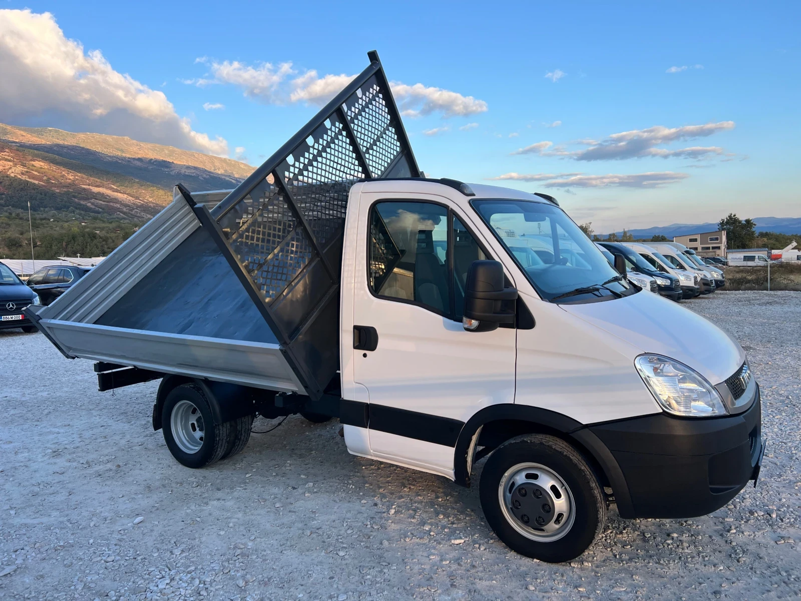 Iveco 35c15 3.0 HPI-N1-КЛИМАТИК., снимка 5 - Бусове и автобуси - 56317532