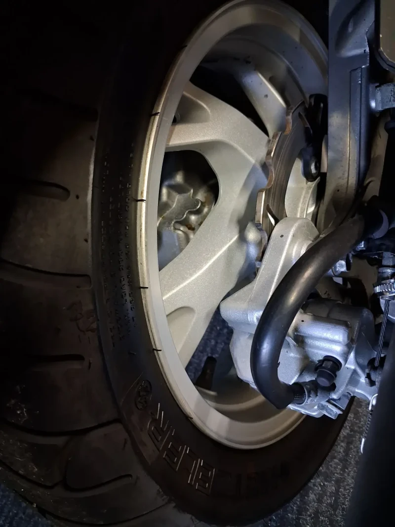 Suzuki Burgman 400i, снимка 14 - Мотоциклети и мототехника - 52425844