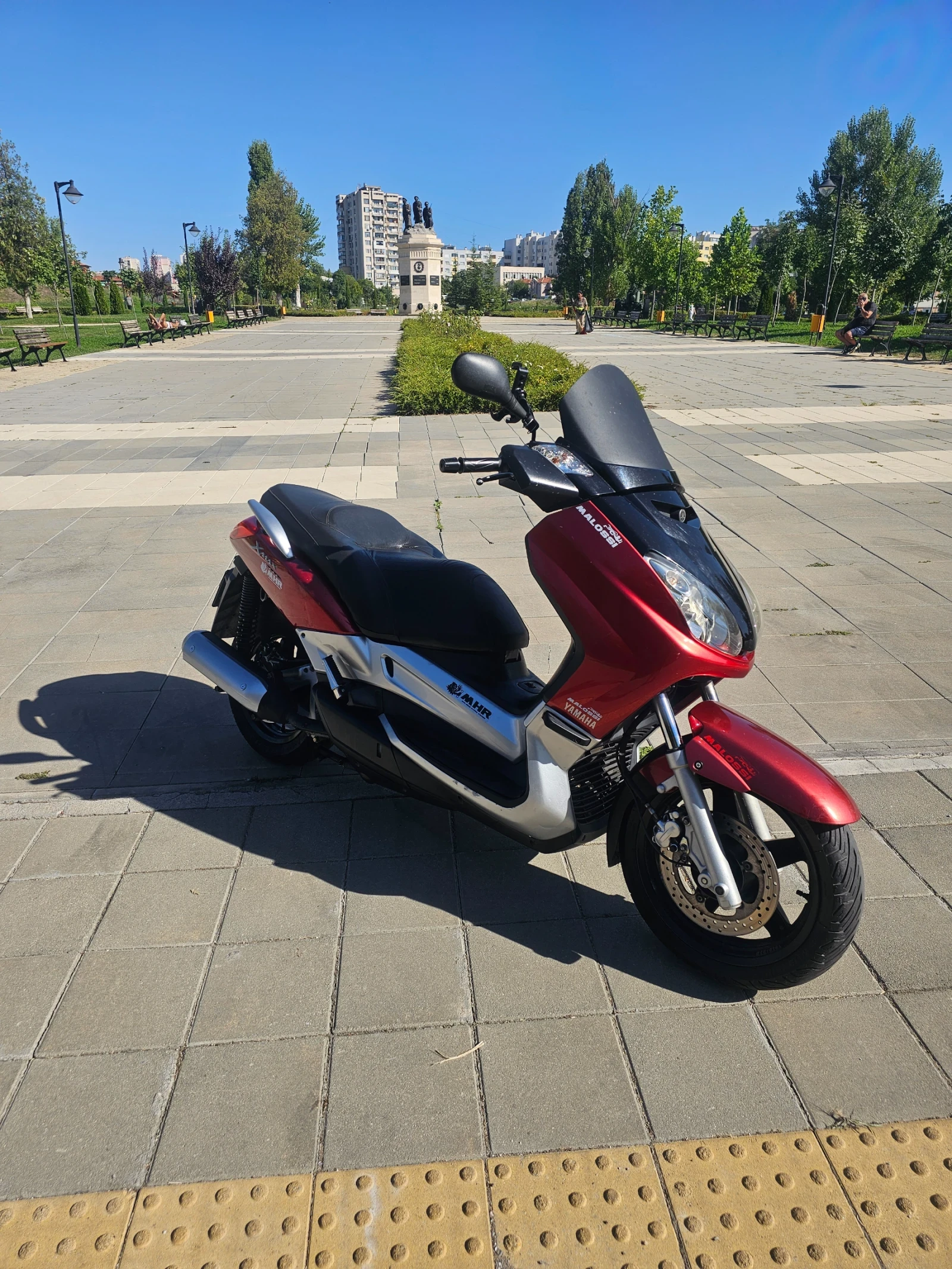 Yamaha X-max