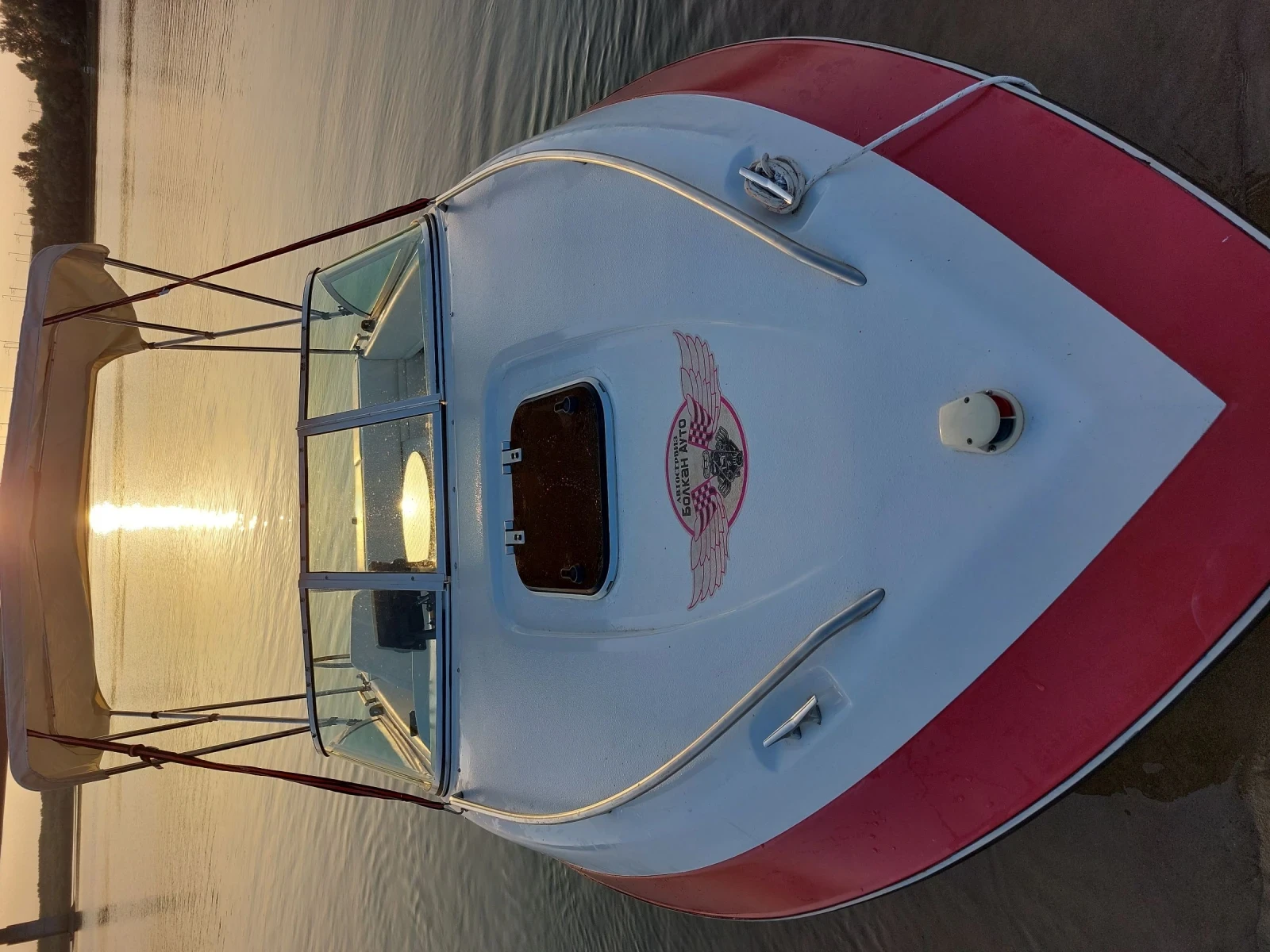 Моторна яхта Cobia V6 4.3 190cv, снимка 2 - Воден транспорт - 54650978