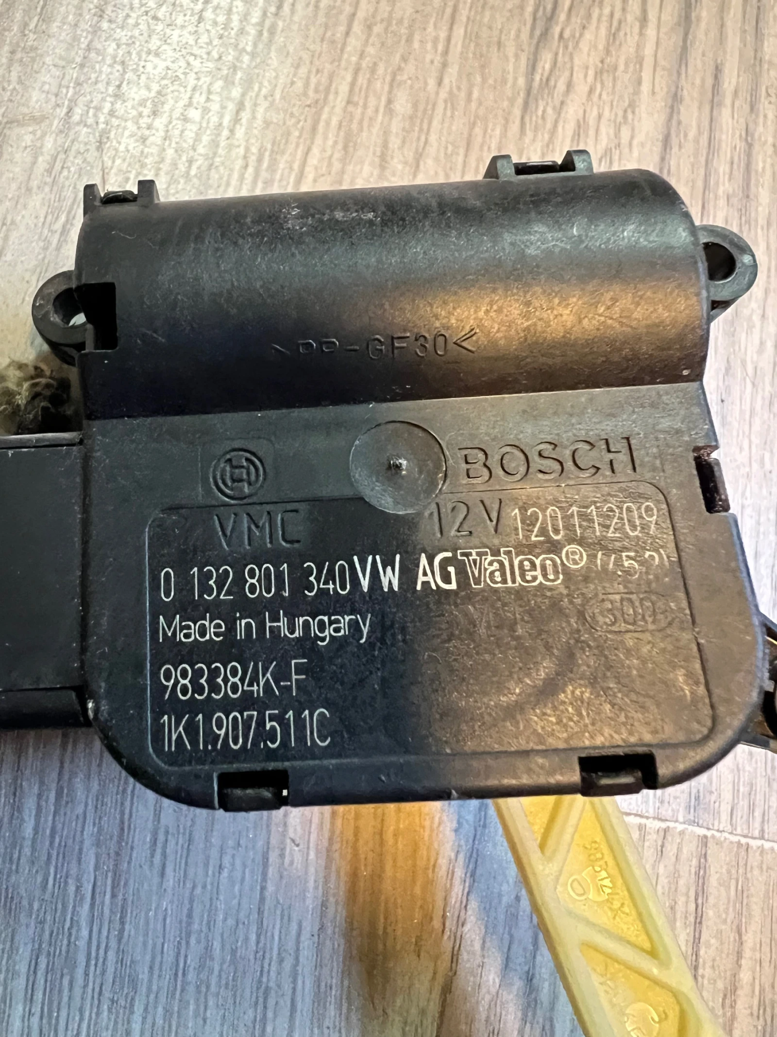 0132801340     VW AUDI  0 132 801 340 1K1907511C 1K1.907.511C | Mobile.bg   1