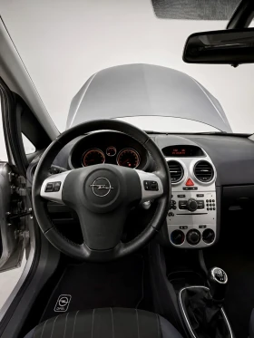 Opel Corsa 1.2, 75к.с. верига, снимка 8