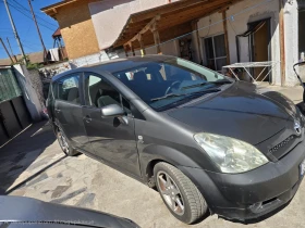 Toyota Corolla verso, снимка 3