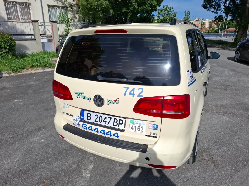 VW Touran, снимка 2 - Автомобили и джипове - 47153970