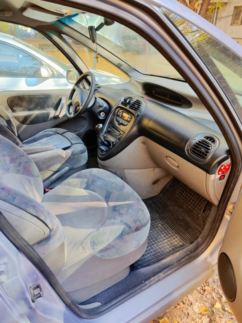 Citroen Xsara picasso, снимка 8 - Автомобили и джипове - 47823253