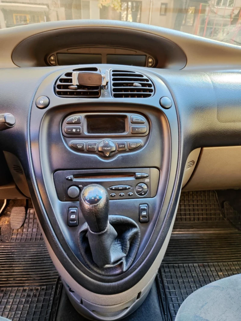 Citroen Xsara picasso, снимка 7 - Автомобили и джипове - 47823253