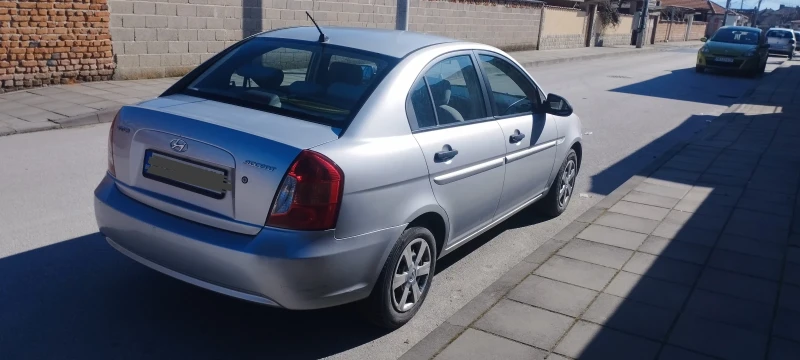 Hyundai Accent, снимка 3 - Автомобили и джипове - 49376809