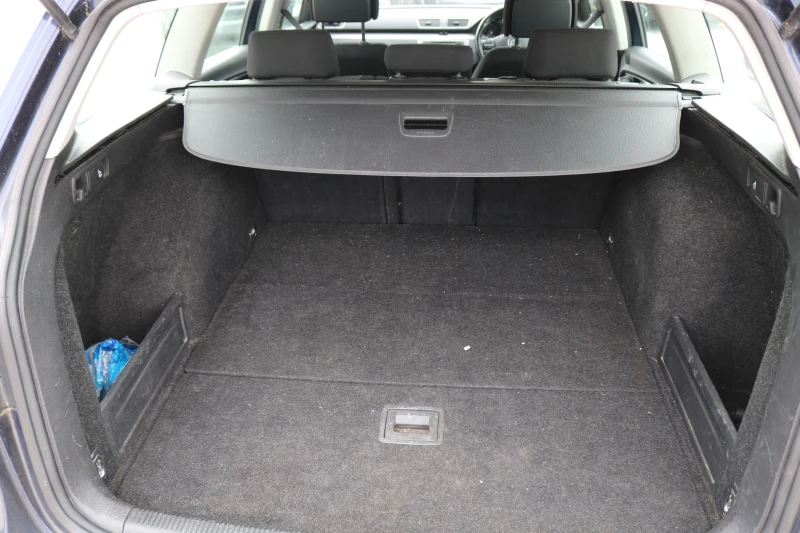 VW Passat 2.0 TDI, снимка 8 - Автомобили и джипове - 50425164