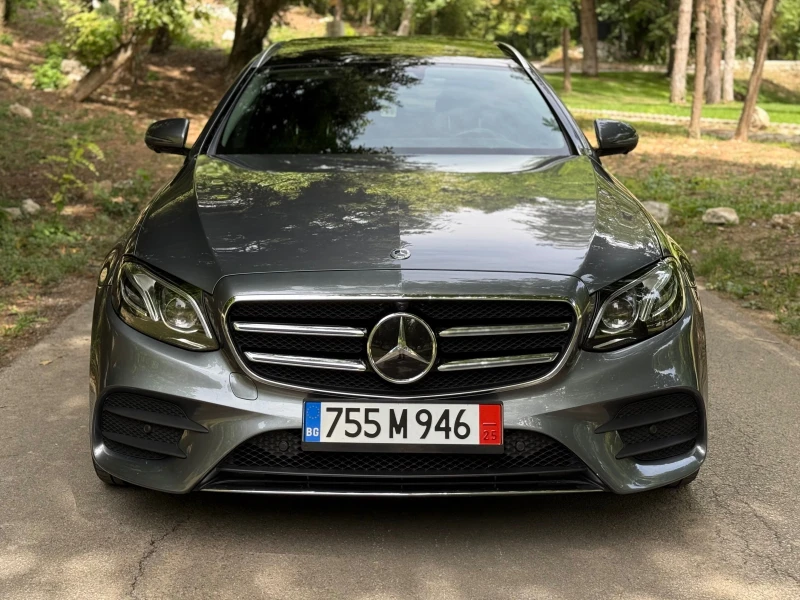 Mercedes-Benz E 220 4MATIC* AMG* PANO* CAM360* 9G* FULL, снимка 2 - Автомобили и джипове - 51309856