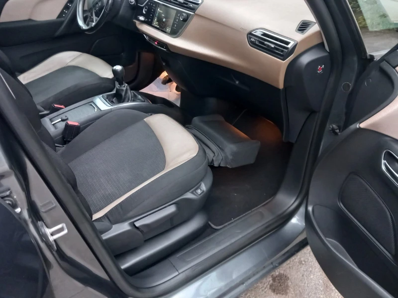 Citroen C4 Picasso  2.0 HDI , снимка 15 - Автомобили и джипове - 52659684