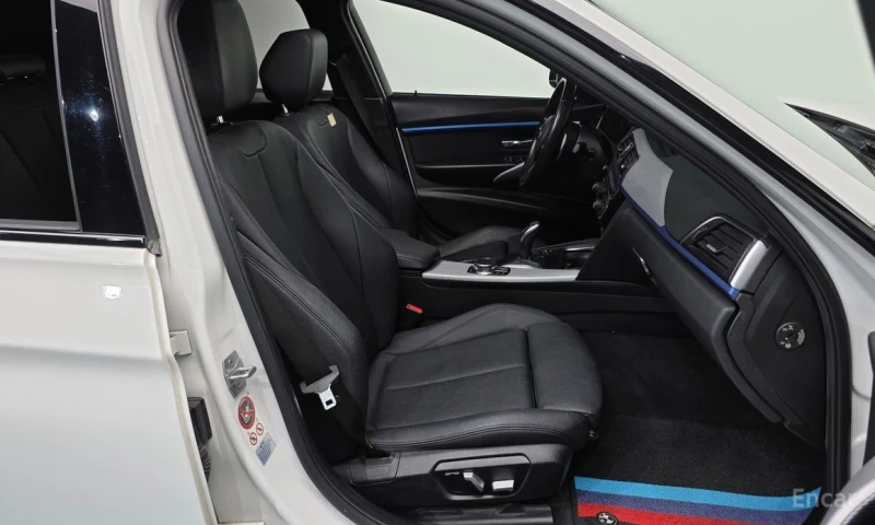 BMW 320, снимка 11 - Автомобили и джипове - 52678974