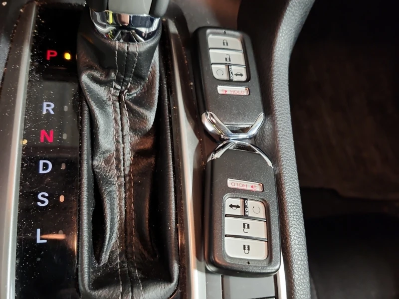 Honda Civic * * CARFAX * * АВТО КРЕДИТ * * , снимка 12 - Автомобили и джипове - 53065458