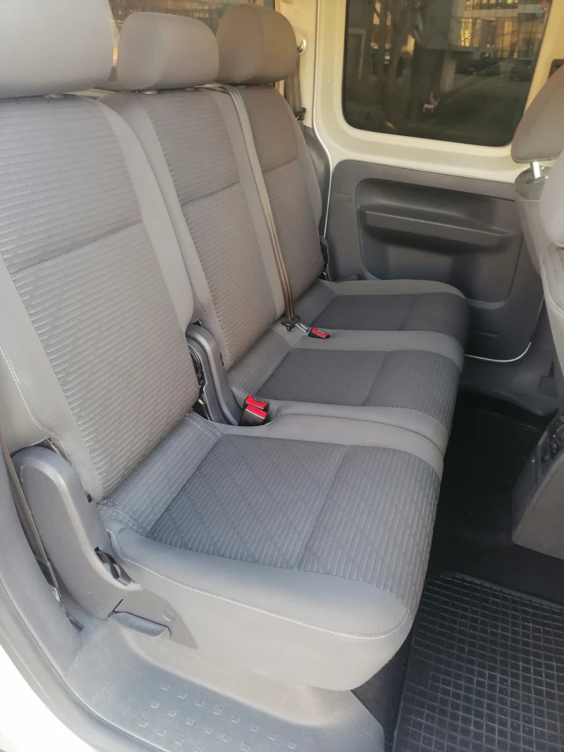 VW Caddy, снимка 10 - Автомобили и джипове - 53077237
