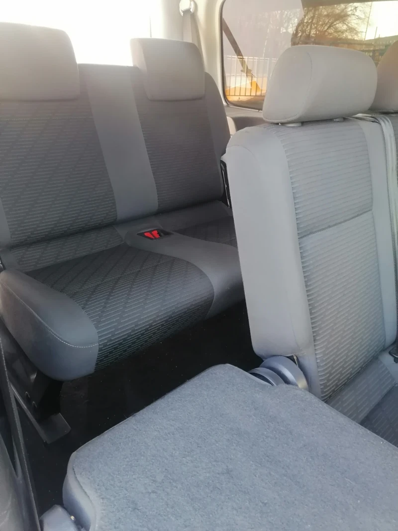 VW Caddy, снимка 11 - Автомобили и джипове - 53077237