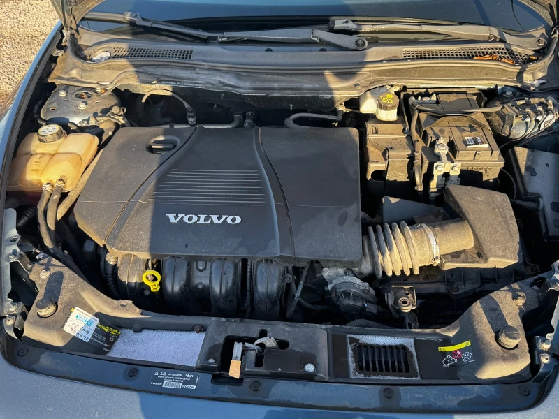 Volvo V50 НА ЧАСТИ -2.0 бензин, снимка 2 - Автомобили и джипове - 53179928