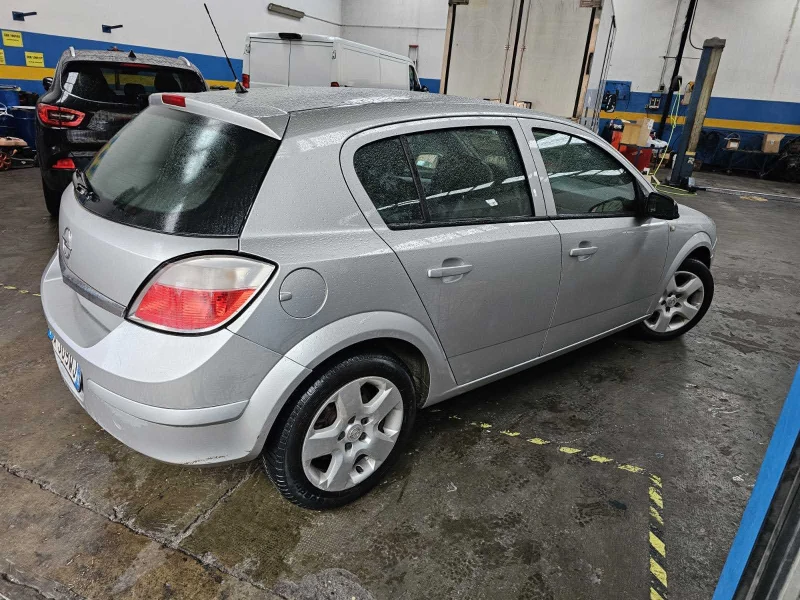 Opel Astra 1.4 , 90к.с., снимка 3 - Автомобили и джипове - 53265177