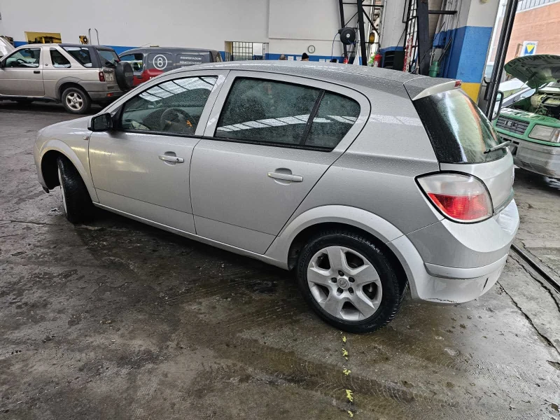 Opel Astra 1.4 , 90к.с., снимка 2 - Автомобили и джипове - 53265177