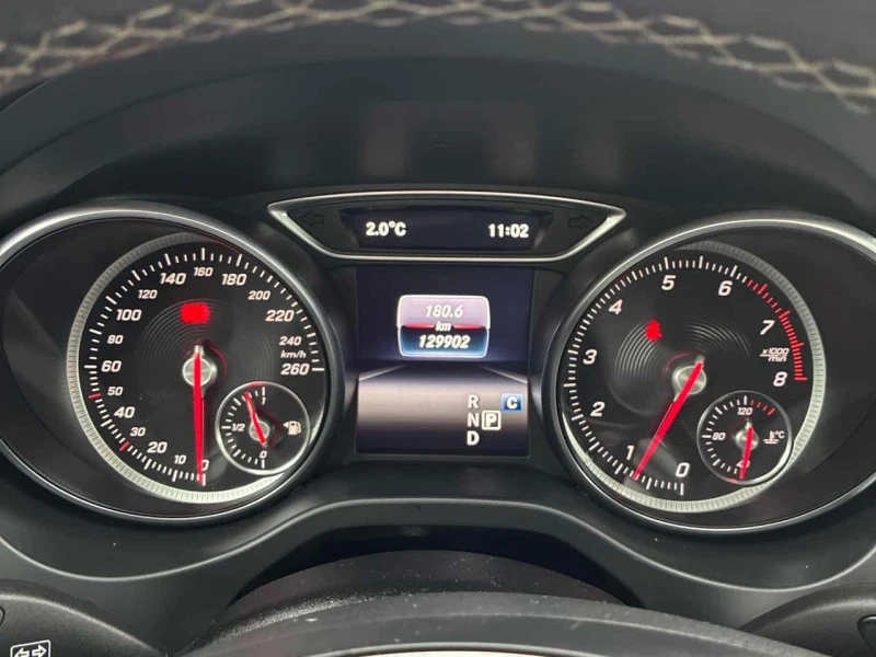 Mercedes-Benz CLA 250 * CARFAX * БЕЗ ПЪРВОНАЧАЛНА ВНОСКА, снимка 8 - Автомобили и джипове - 53560293