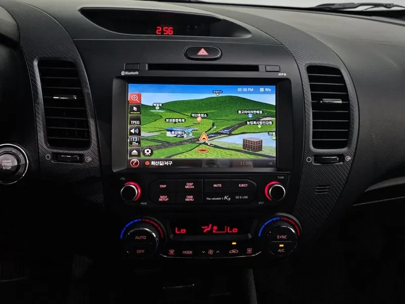 Kia K3 Trendy Style, снимка 14 - Автомобили и джипове - 56070660