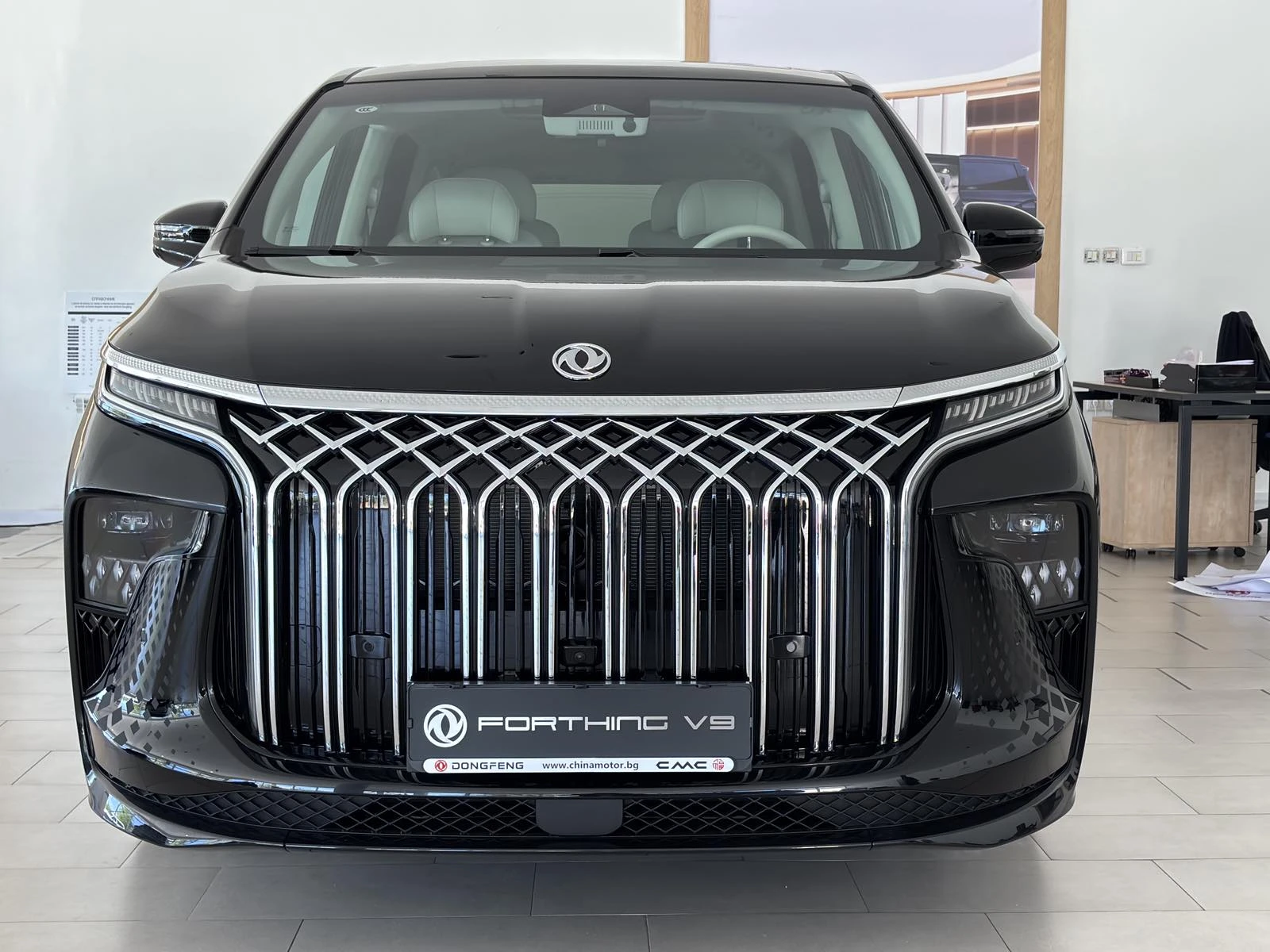 DONGFENG V9, снимка 1