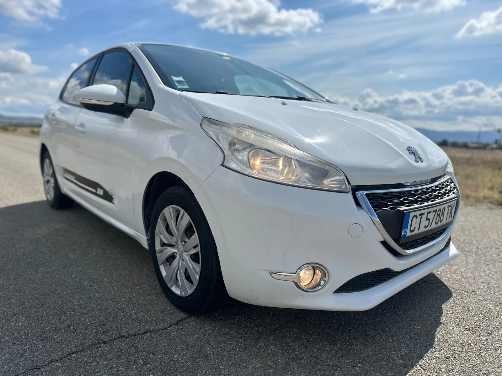 Peugeot 208 1.2 85000км  - изображение 2