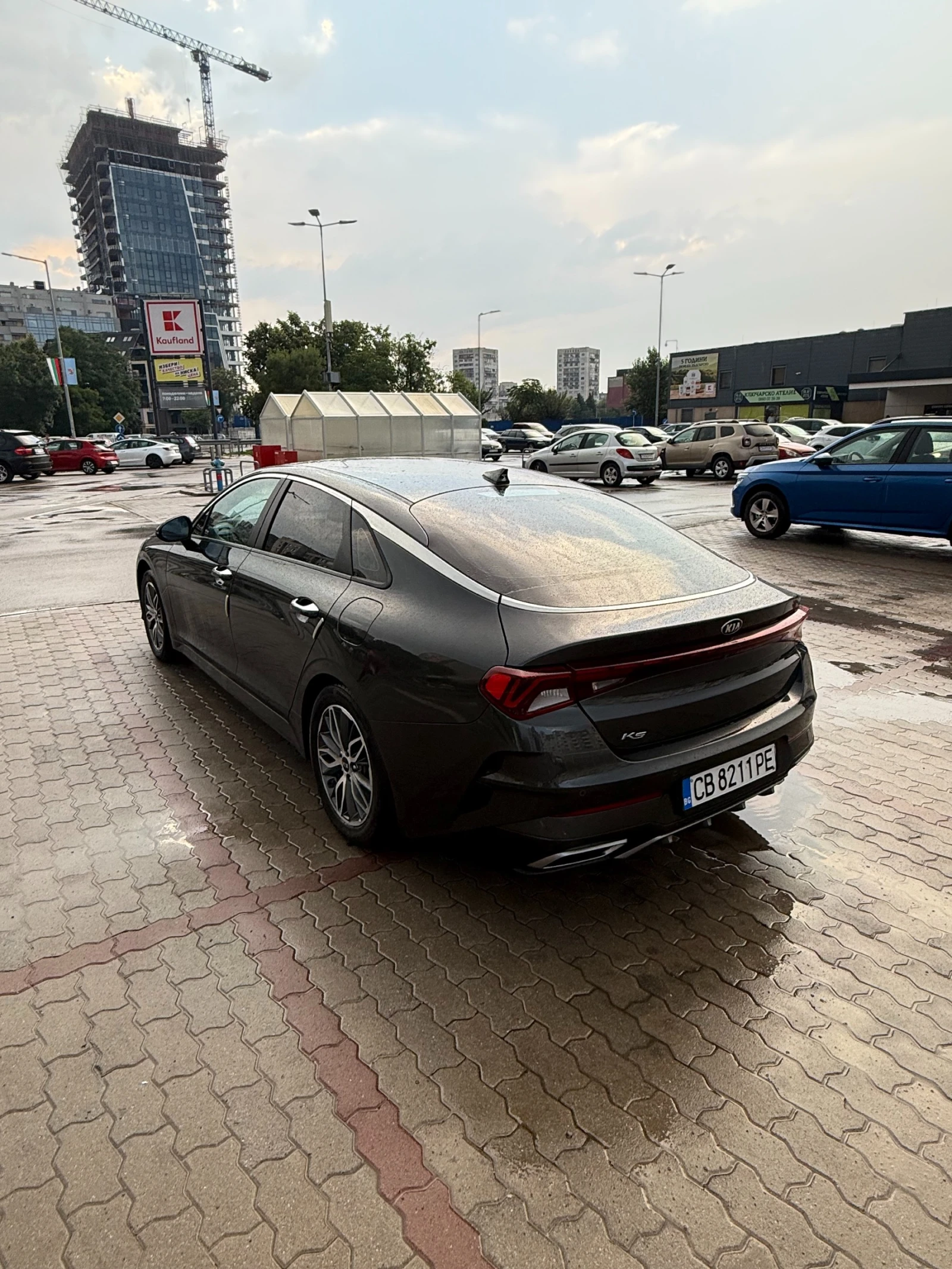 Kia K5 LPG / Trendy / Регистрирана и напълно обслужена - изображение 4