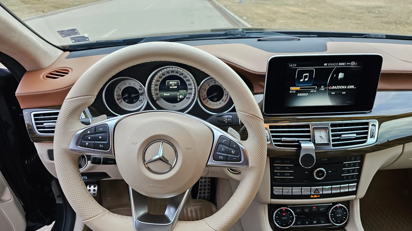Mercedes-Benz CLS 550  - изображение 7