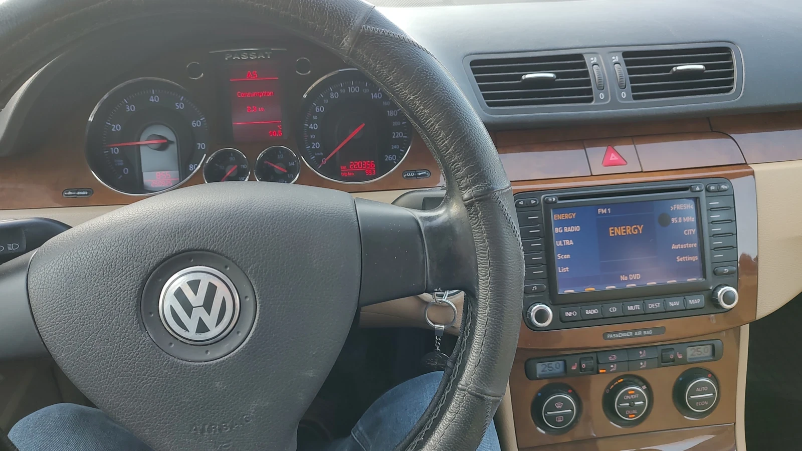 VW Passat B6 - изображение 10