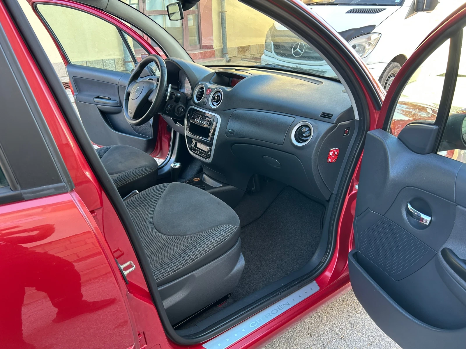 Citroen C3 1.4i 88к.с. АВТОМАТИК - изображение 10