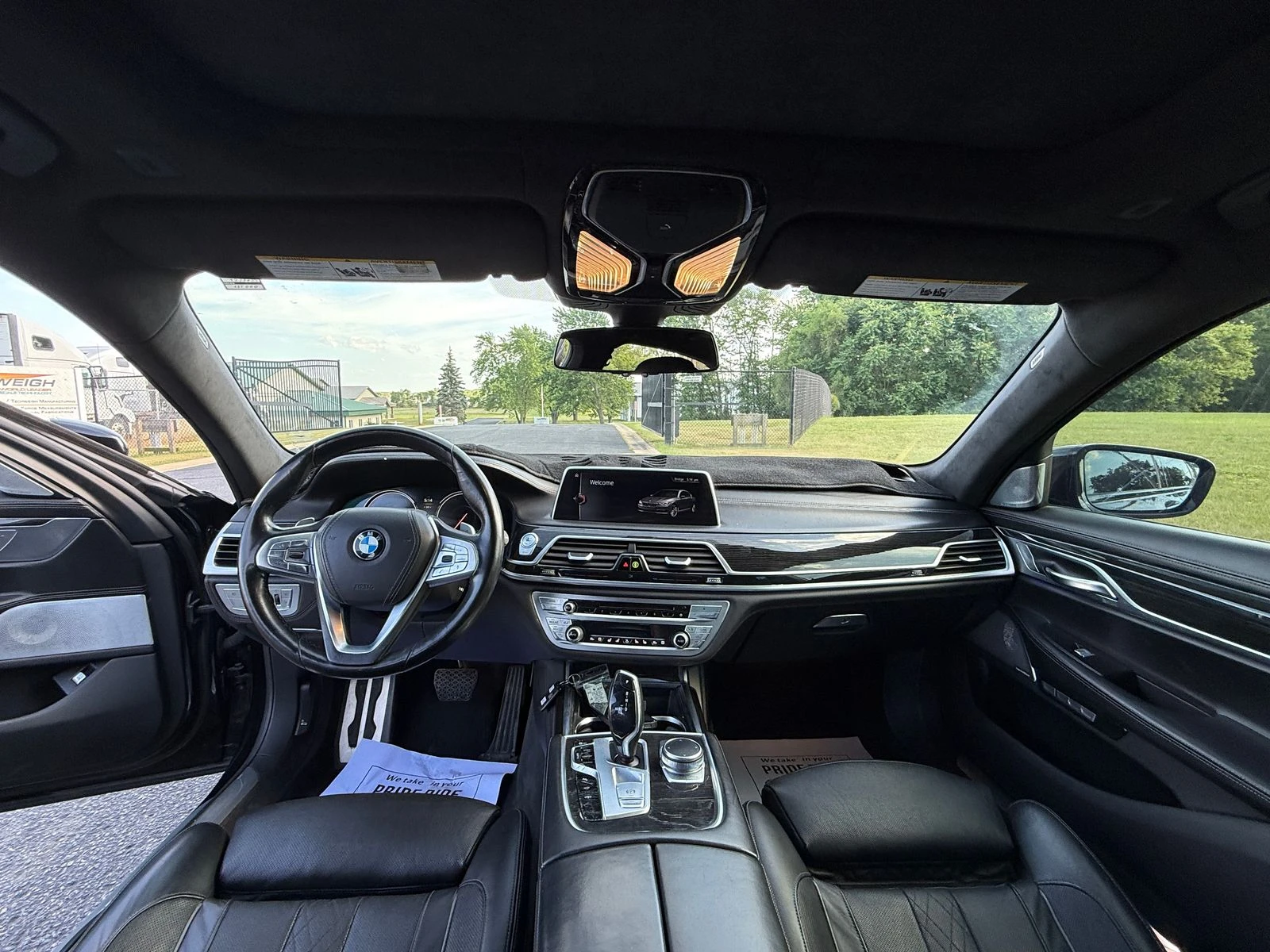 BMW 750 xDrive* Shadowline* M sport* HUD* МАСАЖ* ОБДУХВАНЕ - изображение 10