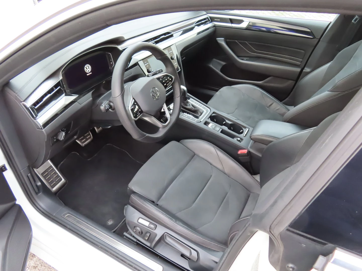 VW Arteon R-Line 2.0 TSI OPF 4MOTION DSG | Mobile.bg � ����������� 8