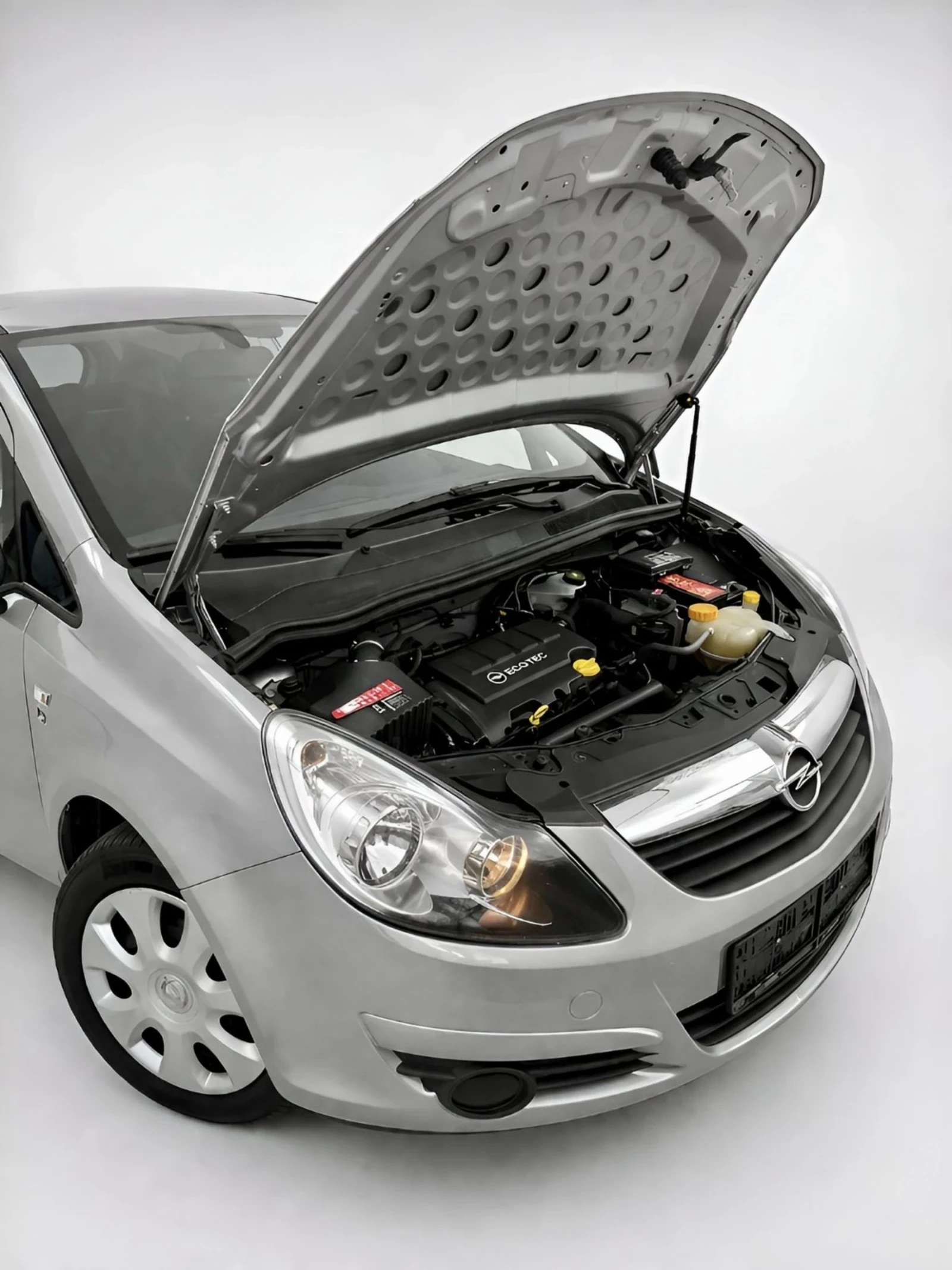Opel Corsa 1.2, 75к.с. верига, снимка 9 - Автомобили и джипове - 53265177