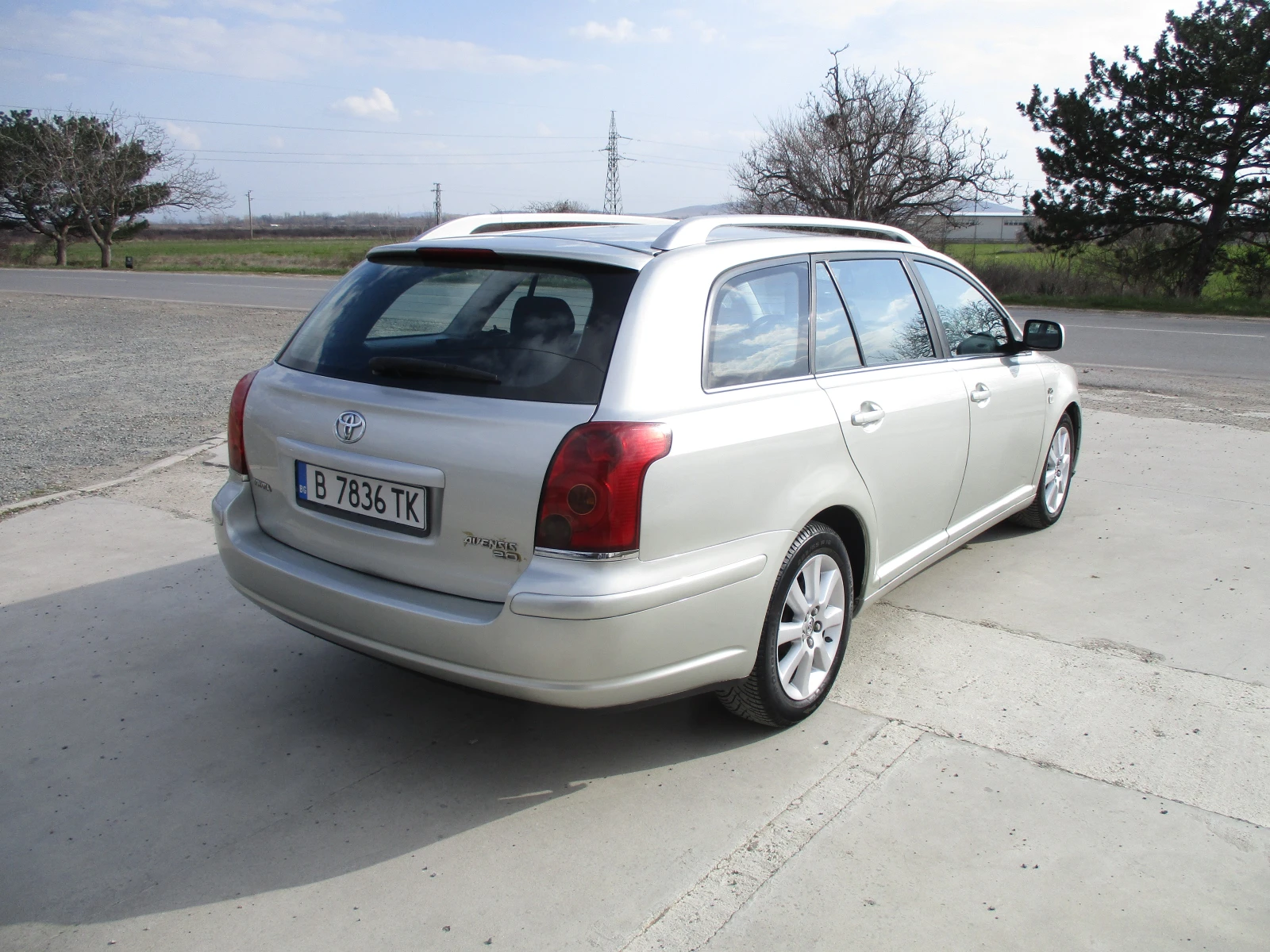 Toyota Avensis 2.0/ДИЗЕЛ/116кс/КАТО НОВА/, снимка 4 - Автомобили и джипове - 53861038