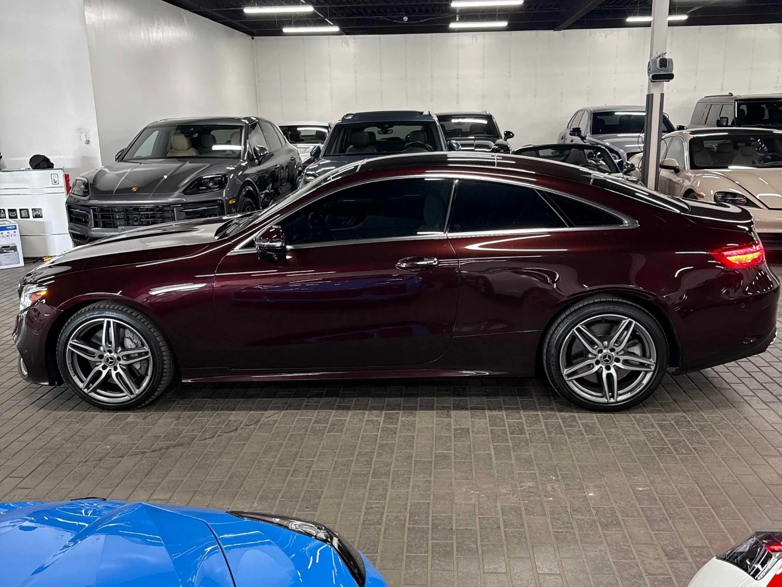 Mercedes-Benz E 450 С РЕГИСТРАЦИЯ & АВТО КРЕДИТ, снимка 4 - Автомобили и джипове - 53925362