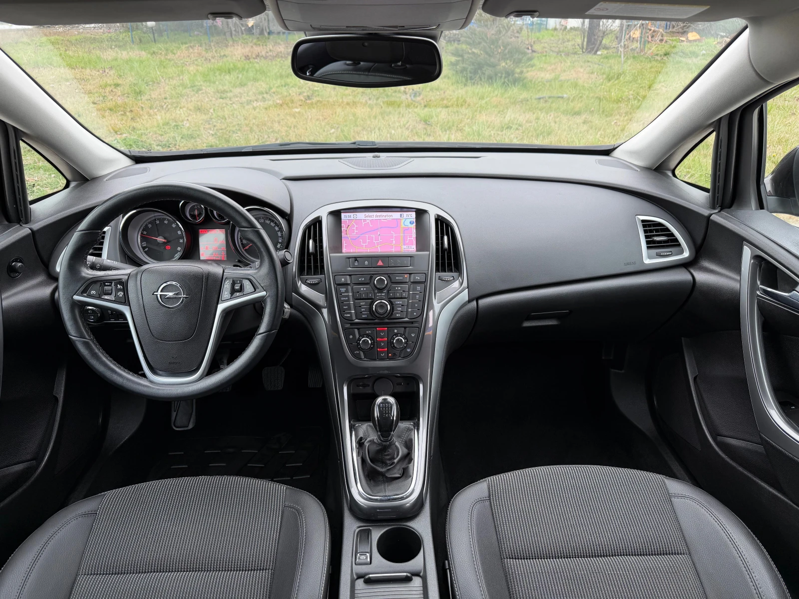 Opel Insignia 1.4 Turbo Cosmo, снимка 11 - Автомобили и джипове - 53953984