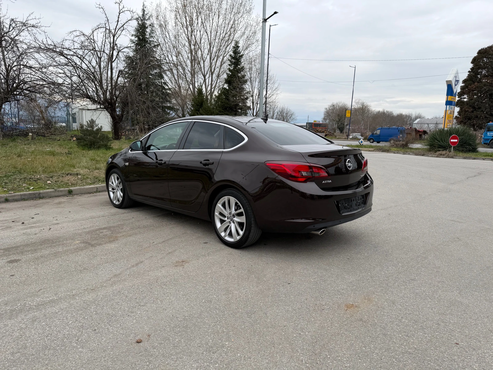 Opel Insignia 1.4 Turbo Cosmo, снимка 4 - Автомобили и джипове - 53953984