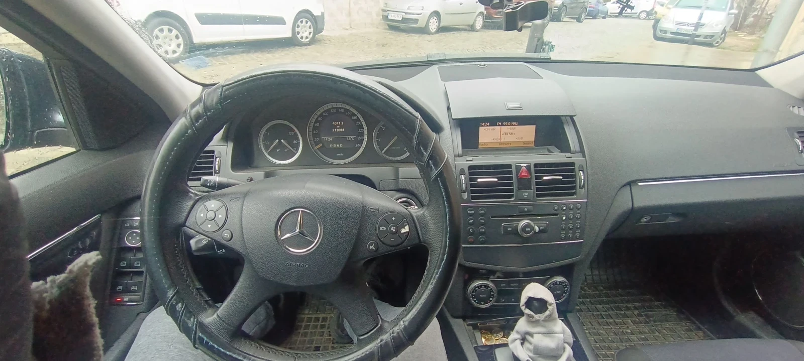 Mercedes-Benz C 220, снимка 9 - Автомобили и джипове - 53961255